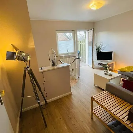 Schickes Sylt Apartment in Westerland mit Garten nahe Strand Exterior foto